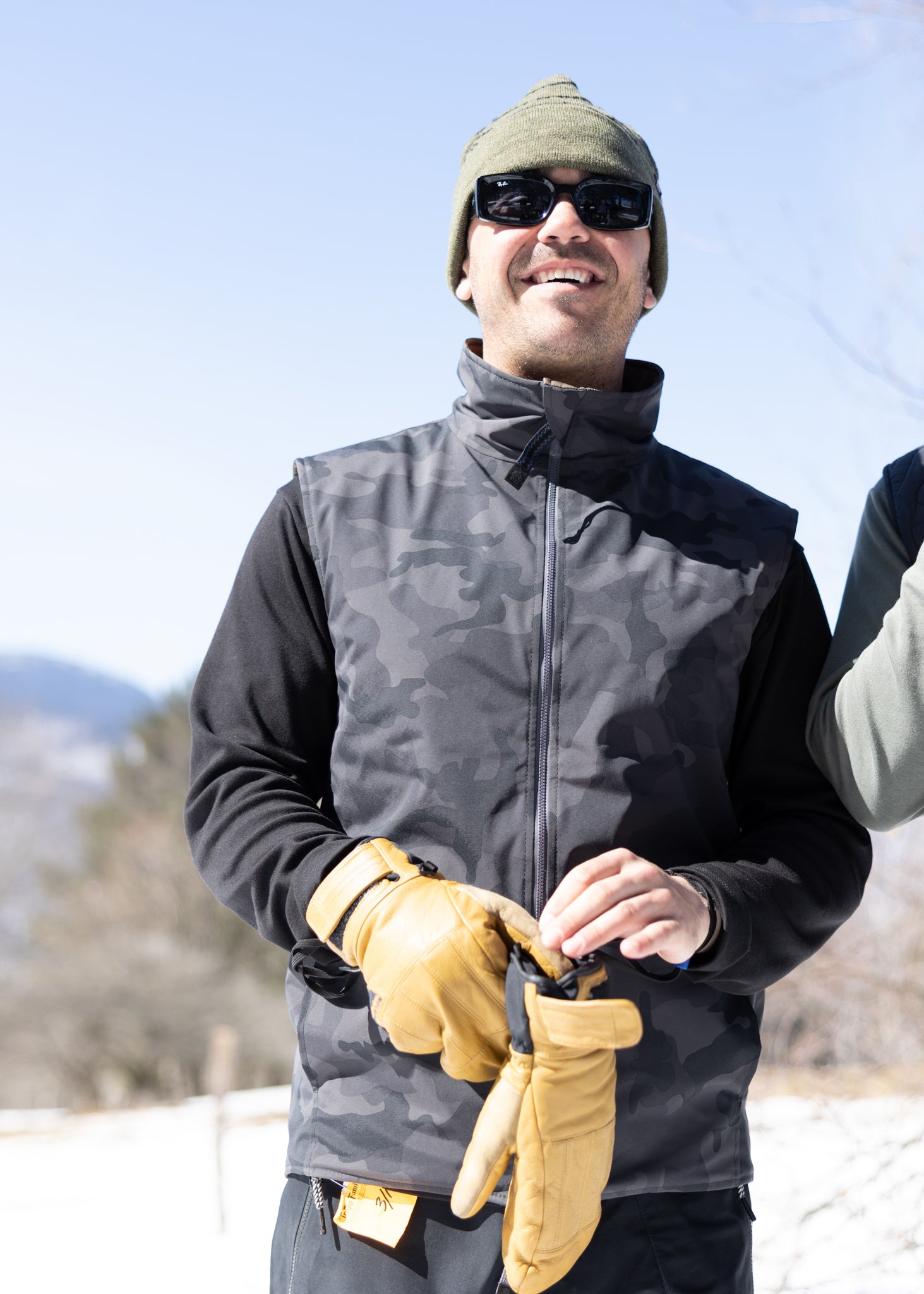 Men’s Reversible Nylon Venture Vest