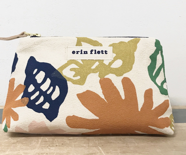 Laura Pouch